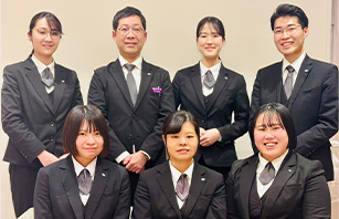 座談会を見る